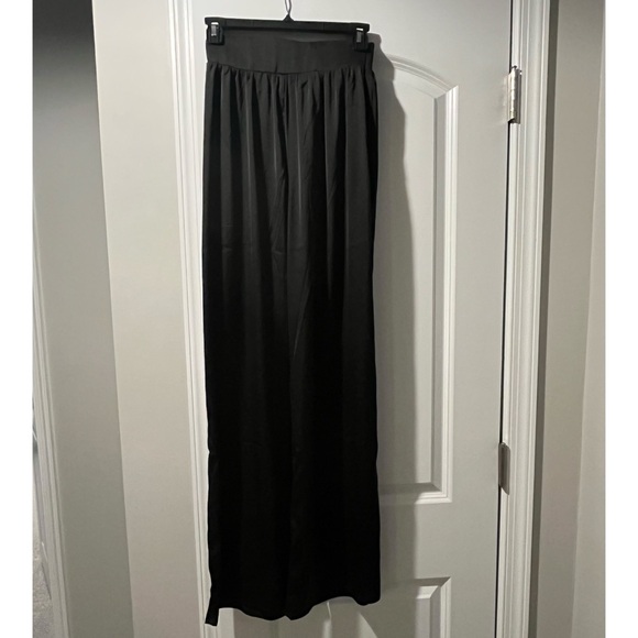Elan Wide Leg Black Satin Pants - Picture 5 of 5